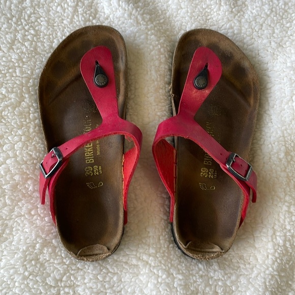 Birkenstock Gizah Red Sandals Size 39 (8/8.5) - Picture 1 of 9
